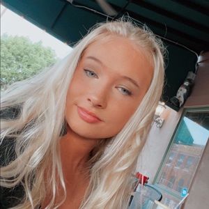 Meet your Posher, Karlin